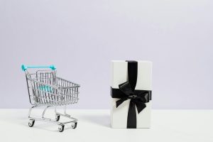 The Benefits of Customer Loyalty Programs and Exclusive Shopping Events
