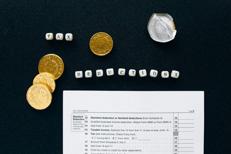 Key Differences Between Saving Accounts and Investment Vehicles